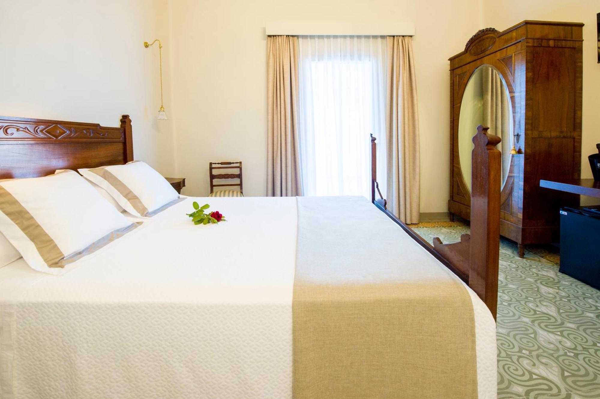Bolet Casa Modernista Bed & Breakfast Castellvi de la Marca Exterior photo